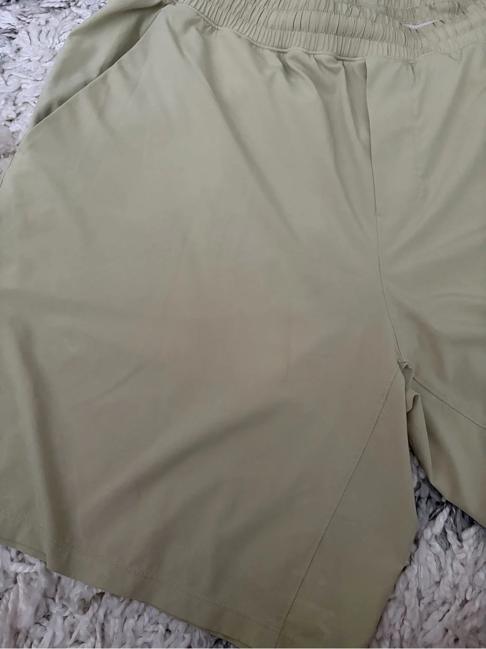 Lululemon Pacebreaker Shorts Light Green Size XXL